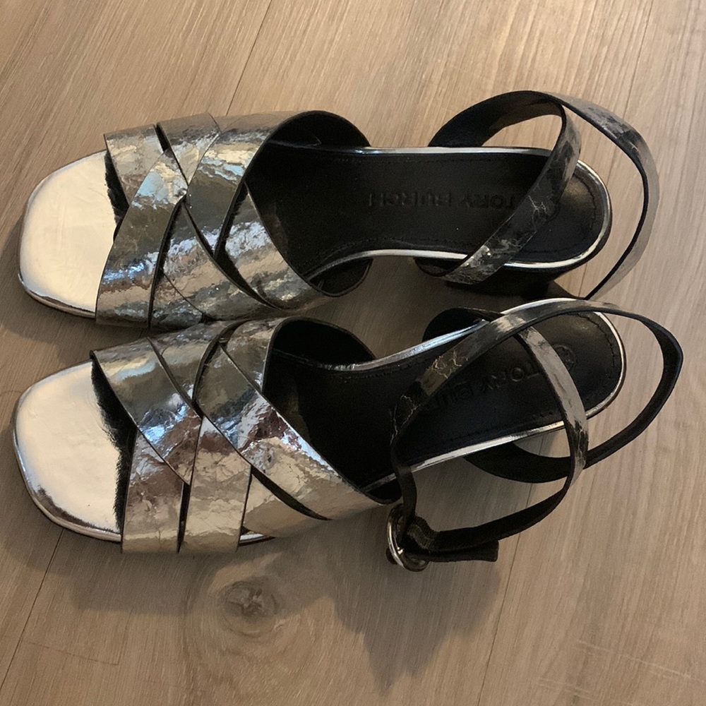 Tory Burch Women’s City Heel Sandal- Silver (6.5)